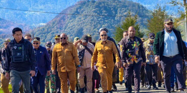 Bimtek Tim Pendamping Keluarga Papua Tengah, Gubernur Meki : “Data Harus Transparan dan Berdampak Ke Masyarakat”